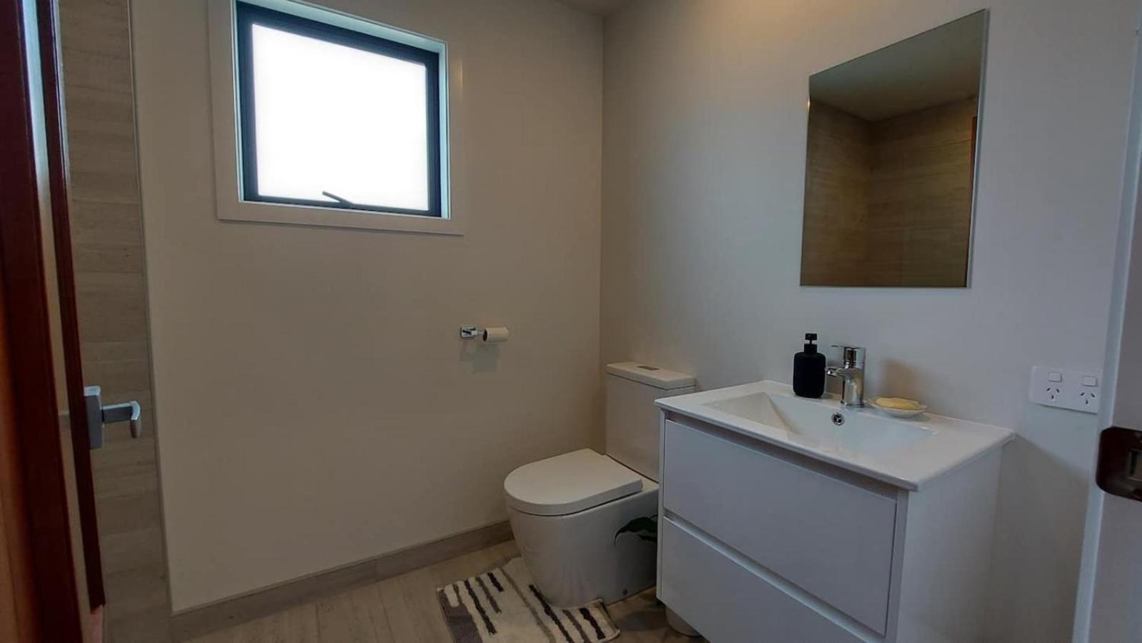 Sleek Suite By The Sand 1-Bedroom Dunedin Exterior foto